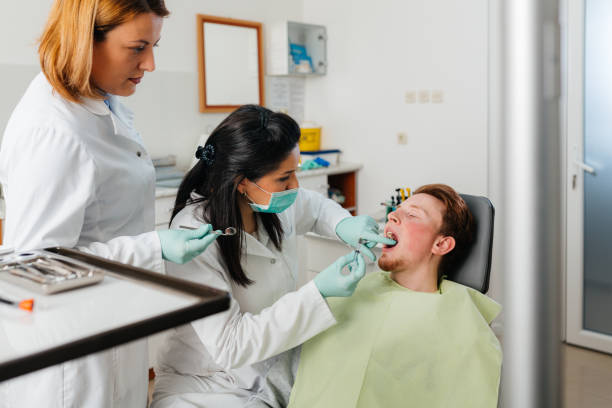 Best Cracked Tooth Emergency Dentist  in Alvord, TX